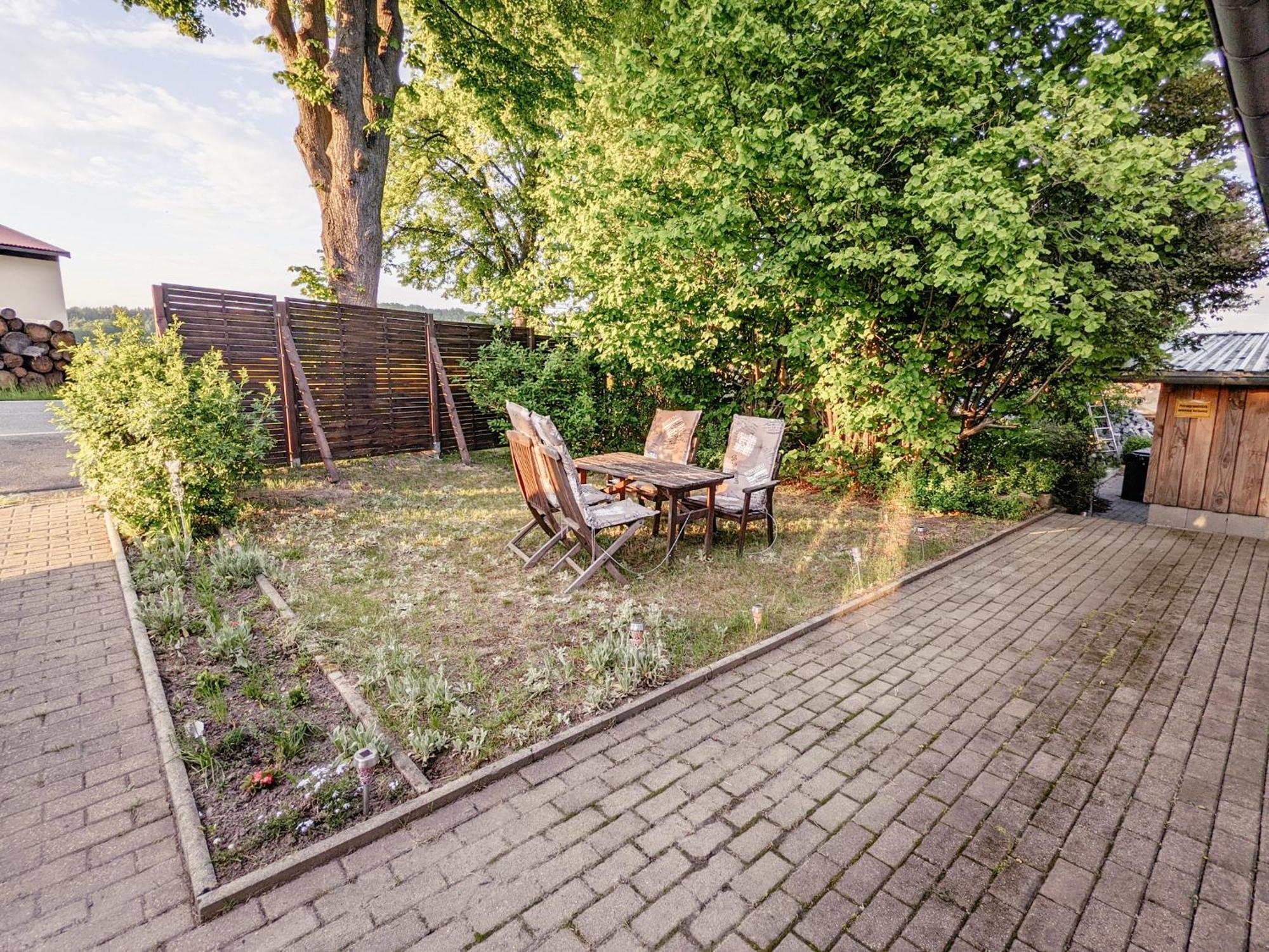 W5 - Urlaubsmagie - Wohnung Mit Grill, Terrasse & Pool Lichtenhain  Exterior foto