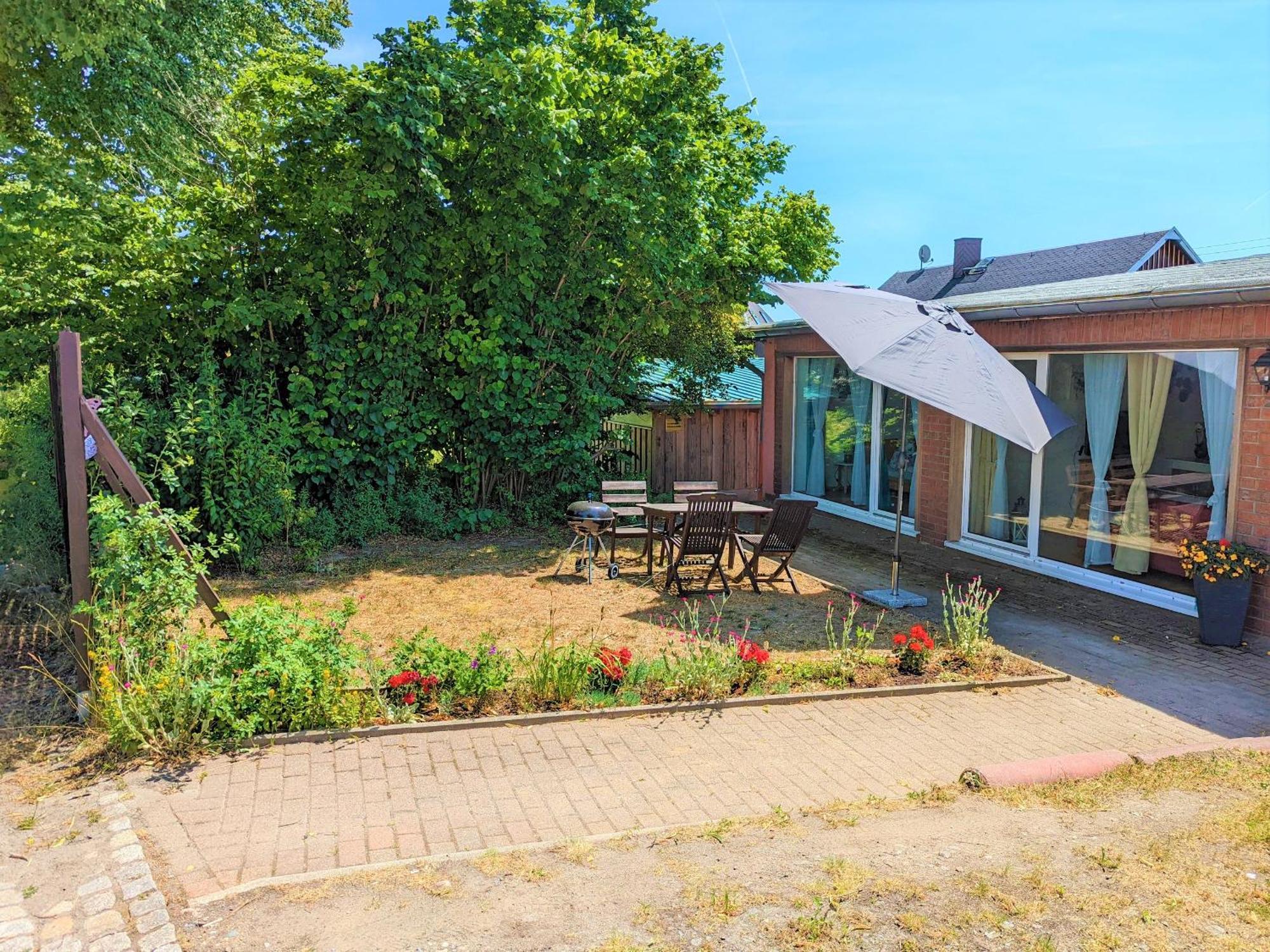 W5 - Urlaubsmagie - Wohnung Mit Grill, Terrasse & Pool Lichtenhain  Exterior foto